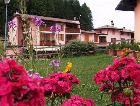 Best Price on Hotel Edelweiss in San Zeno di Montagna.